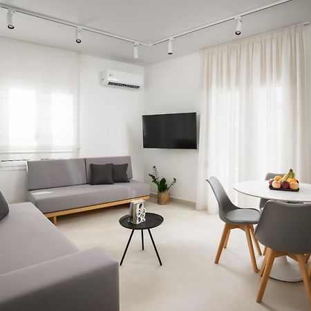 The H Experience - Eclectic Spacious Apartment Near Venetian Castle - 2 Heraklion  Exterior photo