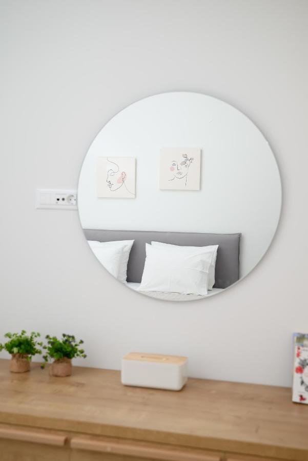 The H Experience - Eclectic Spacious Apartment Near Venetian Castle - 2 Heraklion  Exterior photo