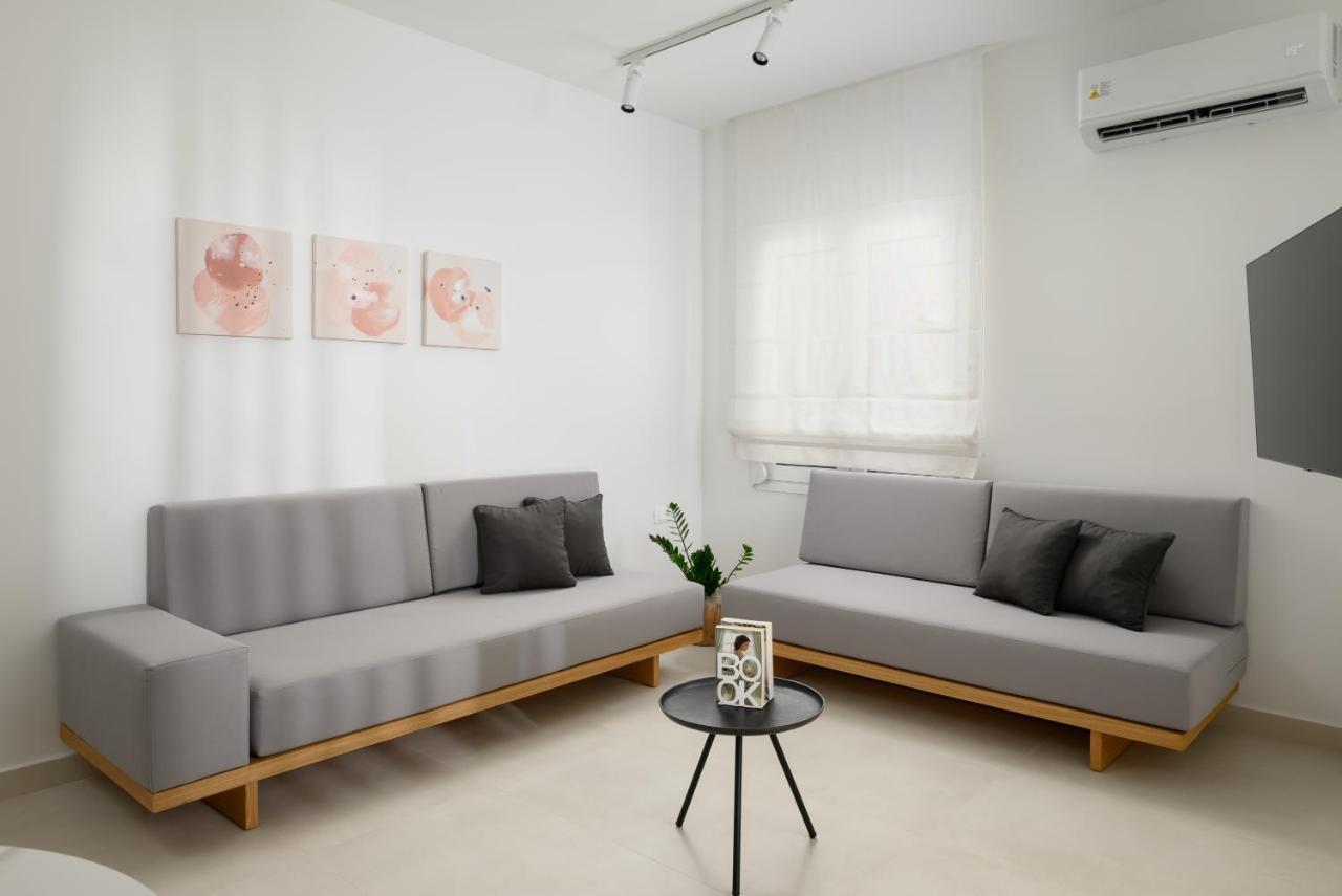 The H Experience - Eclectic Spacious Apartment Near Venetian Castle - 2 Heraklion  Exterior photo